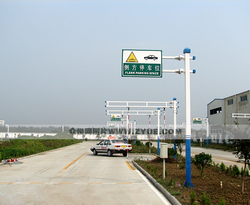 蒙城春蕾光彩驾校场地