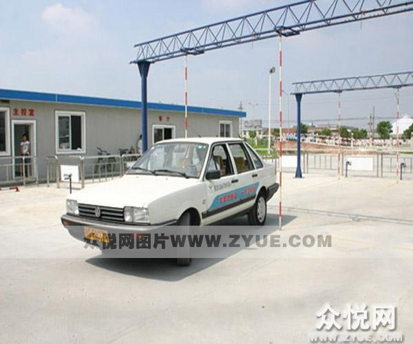 长运驾校教练车2